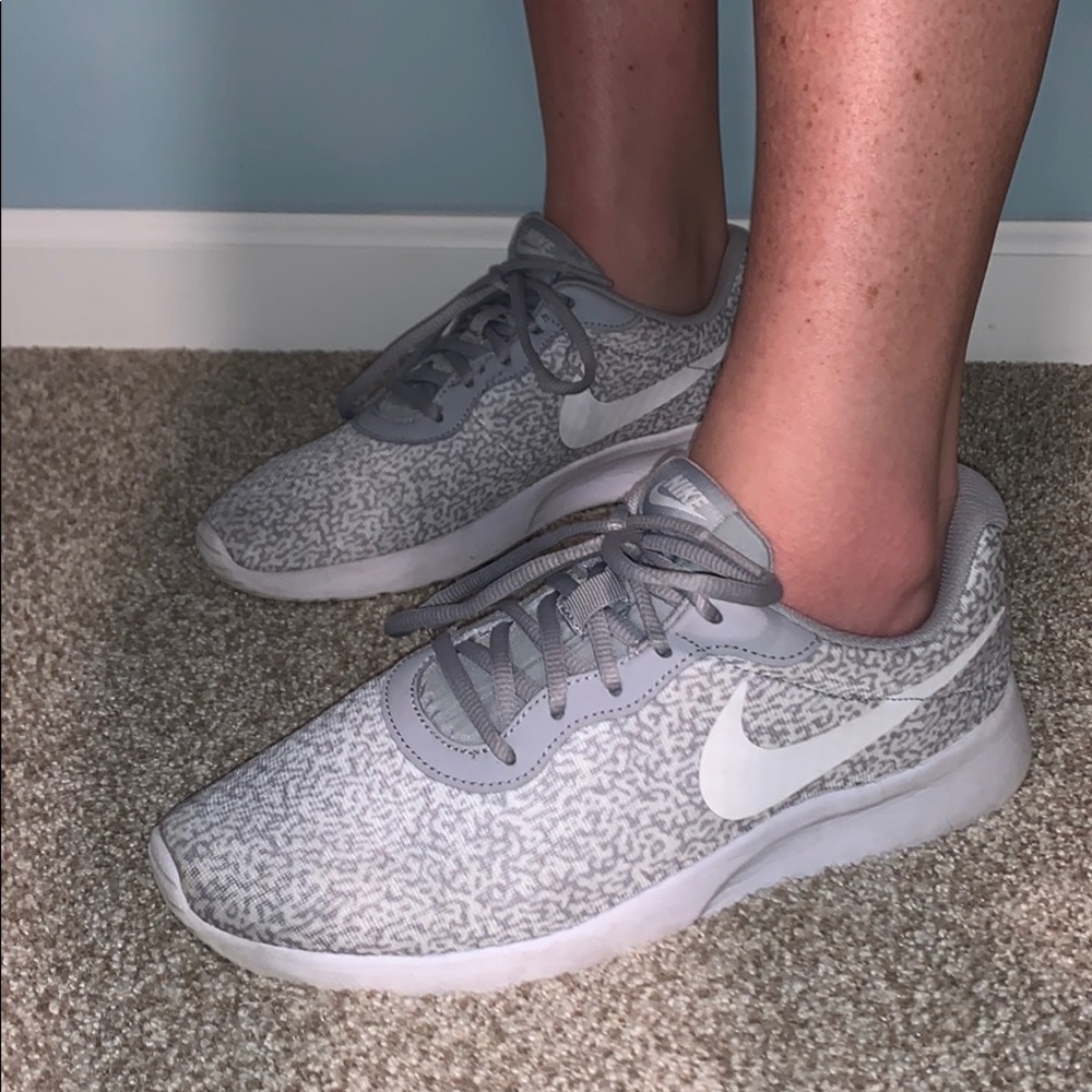 Nike Tajun Print Shoes